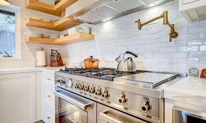 Upper Rockridge Maison | Rockridge Luxury Home w/ Chef's Kitchen Near Claremont Hotel, Cal Berkeley, BART