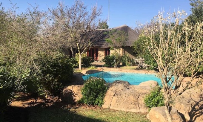 Bela-Bela Autre | ROCKSTAR GAME LODGE