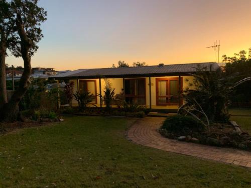 Port Macquarie Maison | Rocky Beach Cottage 26 Pacific Drive