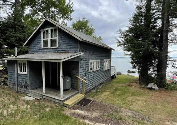 Standish Maison | ROCKY BEACH LIMIT 5 cabin