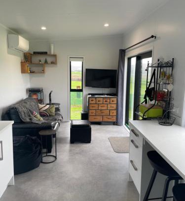 Kaipara District Maison | Roddy and Shelles Chateau