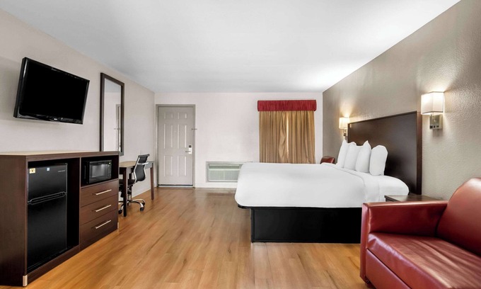 East Riverside Hôtel | Rodeway Inn