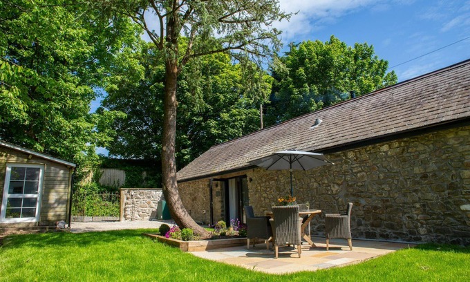 Haverfordwest Cottage | Rodney, Johnston - Deux Chambres Gîte, Couchages 4