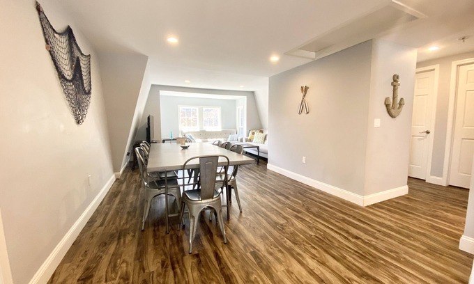 Watkins Glen Maison | Roe Summer Cottage, Suite C