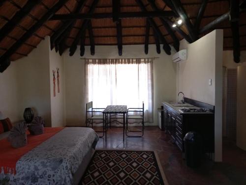 Omaruru Cabine | Roidina Safari Lodge