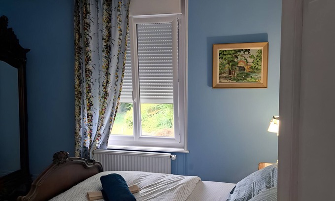Roisel Lit Et Petit-Déjeuner | Roisel: 3-bedroom apartment in Villa Amenaide