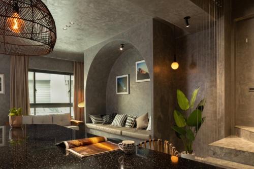 Puli Maison | Rolling hills