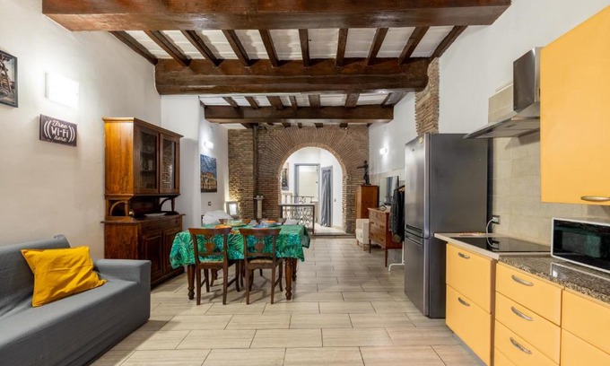 Rione VII Regola Maison | Roman Loft with arch in Campo de' Fiori