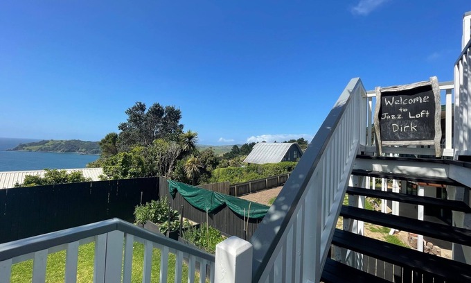 Waiheke Island Maison | Romance is here!