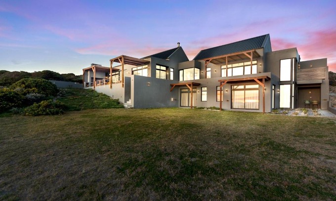Kleinbaai Maison | Romansbaai Moksha on the Sea