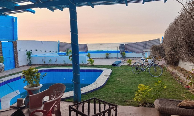 Alexandria Appartement | Romantic Nirvana blue beach villa motel