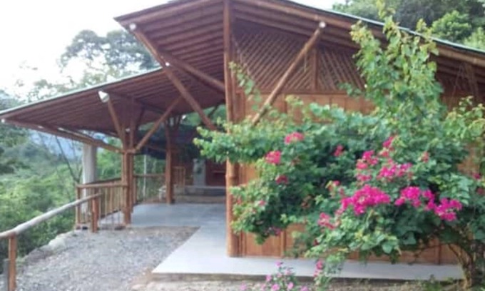 Olaya Cabine | Romantic 2-bedroom cabin across from Puente de Occidente