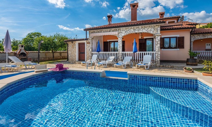 Nedescina Villa | DERNIÈRE MINUTE -30%! Villa avec piscine nouvellement ouverte romantique et charmant