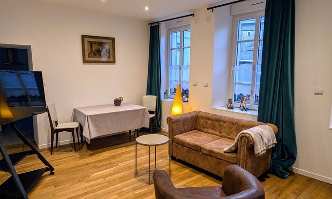 Verdun Appartement | Appartement romantique à Verdun avec parking privé