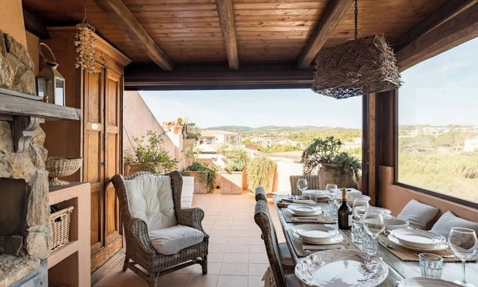 Porto Pozzo Appartement | Appartement romantique avec vue sur la mer sur l'archipel de la Maddalena.
