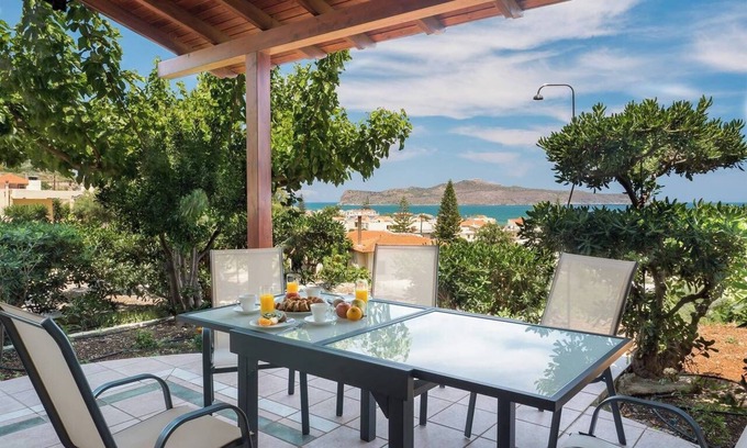 Kato Stalos Maison | Romantic Corner - Penelope Sea View Maisonette