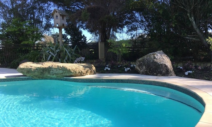 Longlands Maison | Romantic Cosy Comfortable Caravan - 5 minutes drive from Havelock North/Hastings
