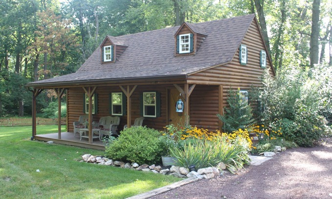 Wagontown Cottage | Cottage romantique, avec bain à remous extérieur, également un cadre magnifique pour un mariage!