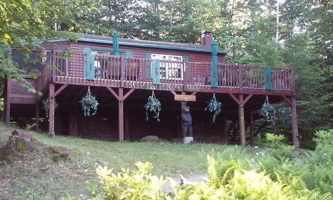 Gilmanton Cabine | Escapade romantique Cabine très privée avec vue sur le lac Sawyer / WIFI et télévision par câble