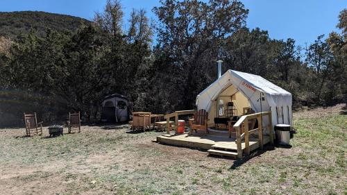 Vanderpool Autre | Romantic Glamping Getaways in Texas Hill Country in this Cute Safari Tent Rental