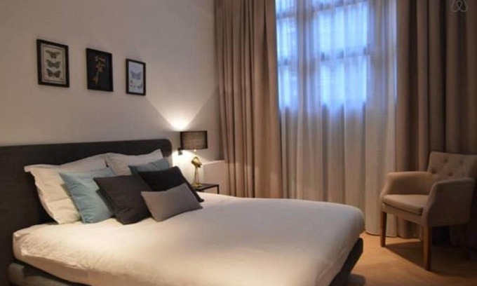 De Pijp Lit Et Petit-Déjeuner | Romantic ground floor suite in Pijp near Sarphatipark