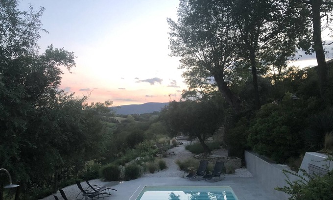 SantʼIppolito Maison | Refuge romantique avec superbe jardin et piscine gelegenem caché