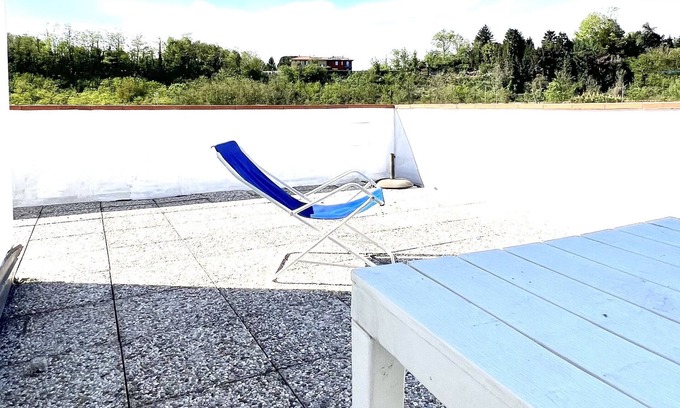 Albate Appartement | Romantic Italian apartment w/big terrace- 5 min from the lake !