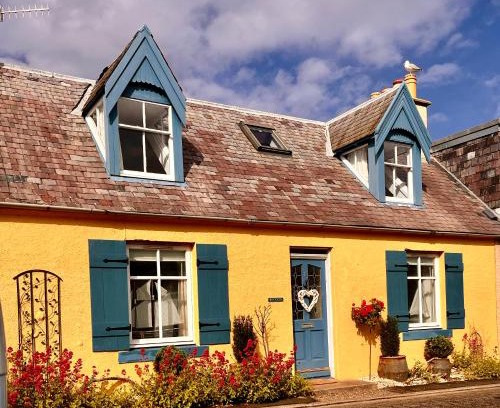 St Abbs Maison | Romantic luxury Cottage right next to the ocean