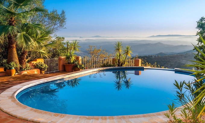 Gaucin Villa | Superbe, romantique, privé, paisible villa avec vue imprenable sur le Maroc