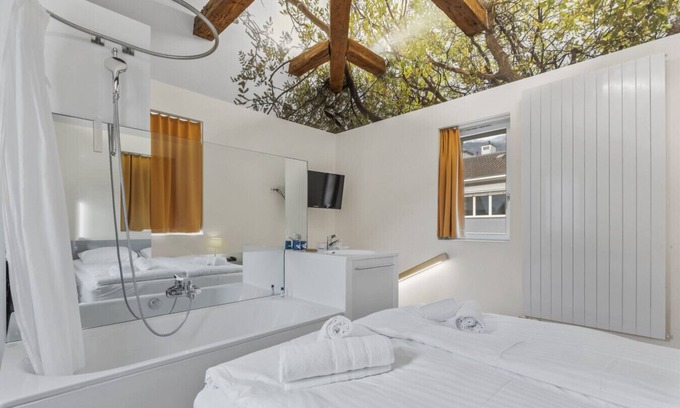 Sierre Hôtel | Suite romantique au coeur de Sierre