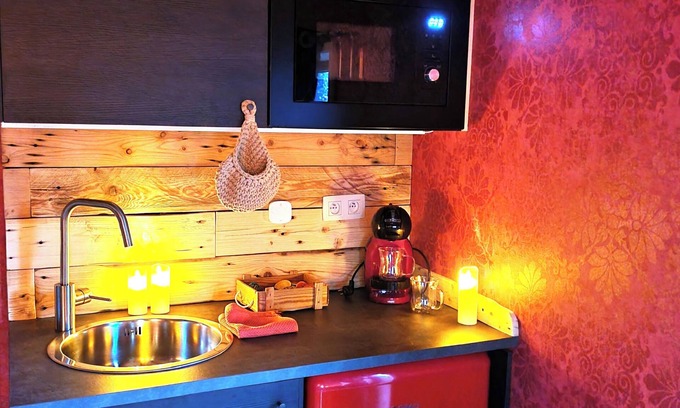 Verlaine Lit Et Petit-Déjeuner | Chambre d'hôtes Wellness romantique avec sauna, bain à remous et jacuzzi !