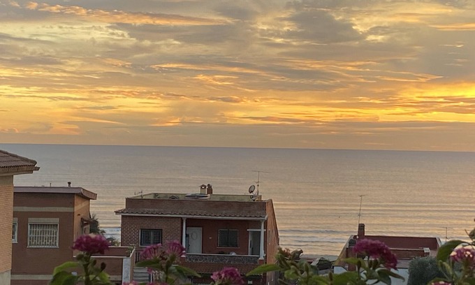 Torvaianica Copropriété | Rome w/ Seaview-Newly Remodeled, Spacious, Comfortable, Clean, WiFi, FreeParking