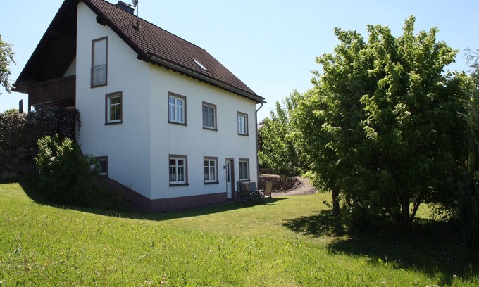 Giesdorf Appartement | Appartement à Rommersheim avec vue sur la campagne