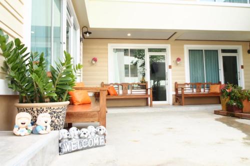 Ayutthaya Maison | Romyen Cafe' Homestay