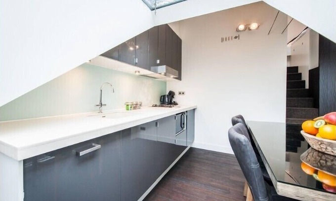 Dapperbuurt Appartement | Rooftop Studio close to Oosterpark (2pax)
