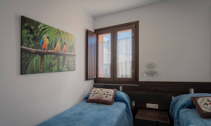 Castrojeriz Appartement | Chambre '103 Doble Adaptada' avec Jardin partagé, Wi-Fi et Climatisation