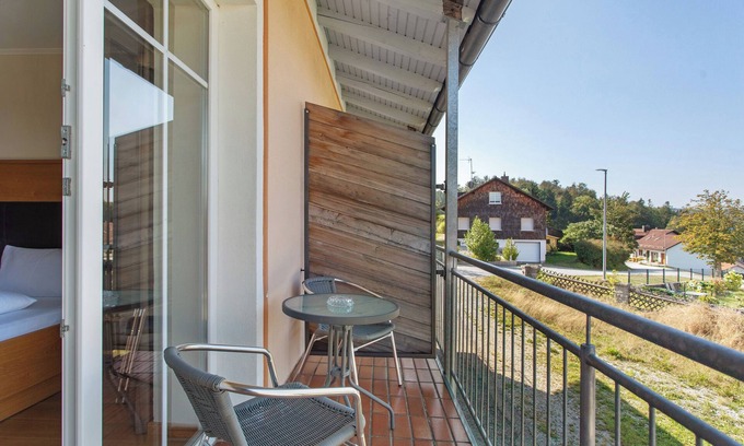 Breitenberg Appartement | Chambre 15 - Chambre double avec canapé-lit avec vue sur la montagne, terrasse commune et Wi-Fi
