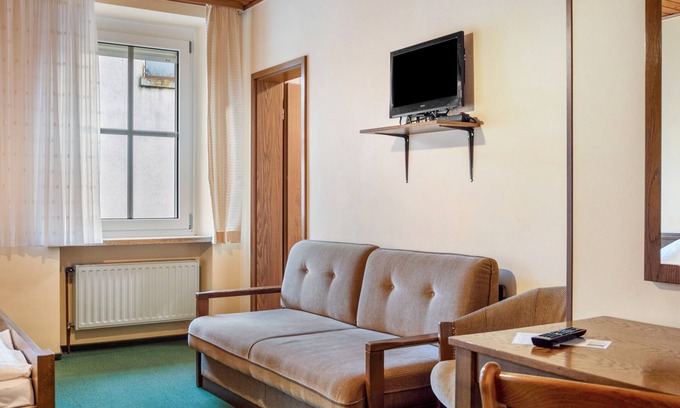 Lehrberg Appartement | Chambre 2 - Chambre double avec Wi-Fi