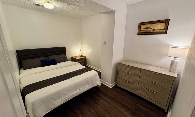 Elkton Maison | Room #2 in Elkton, MD – Easy Access to I-95