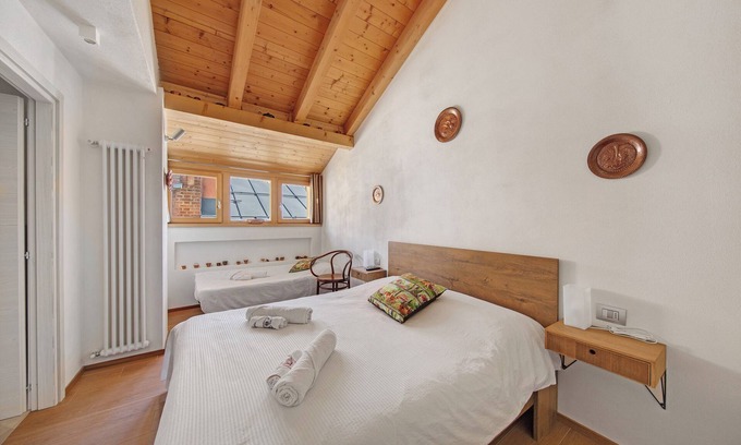 Pieve di Cadore Appartement | Chambre '2- Nene Lalla' avec terrasse partagée, jardin privé et Wi-Fi