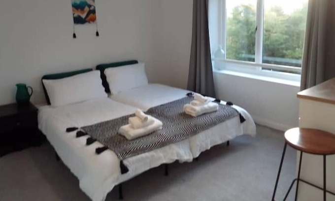 Barrow Gurney Appartement | Room 3. Single or twin room near Bristol Airport