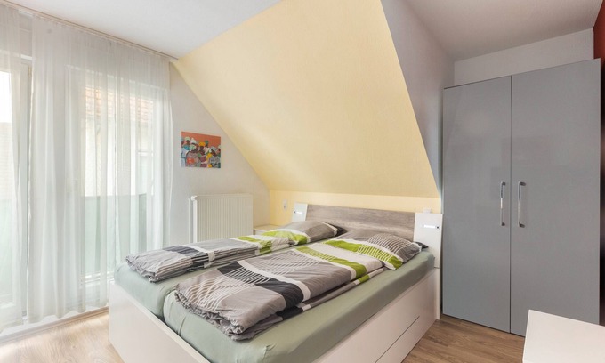 Birstein Appartement | Room 'Afrika' with Shared Terrace and Wi-Fi