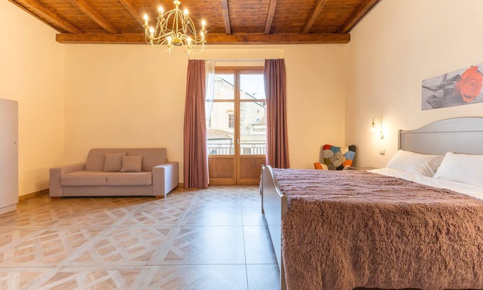 Licata Appartement | Chambre 'Al Duomo - Camera King Superior' avec Terrasse partagée, Wi-Fi et Climatisation