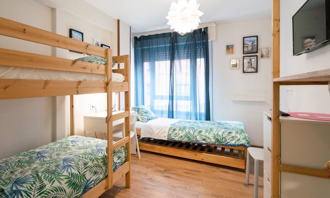 Distrito Llano Appartement | Room 'Bruselas' with Wi-Fi