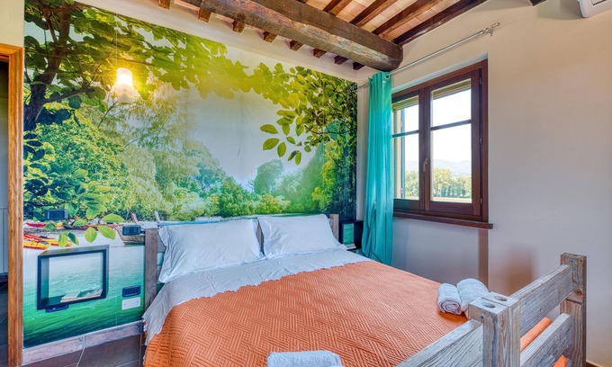 Montefalco Appartement | Room 'Cipriano' with Shared Garden, Wi-Fi and Air Conditioning