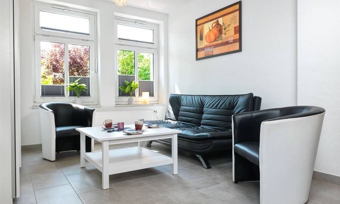 Am Schwarzen Busch Appartement | Room for three - Cozy room for 2 people right on the beach of Schwarzer Busch!