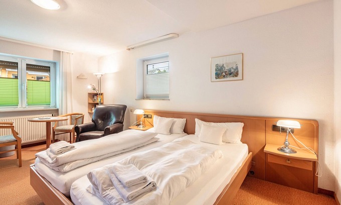Bad Bellingen Appartement | Chambre 'Doppelzimmer 3 - Behindertengerecht' avec Terrasse partagée et Wi-Fi