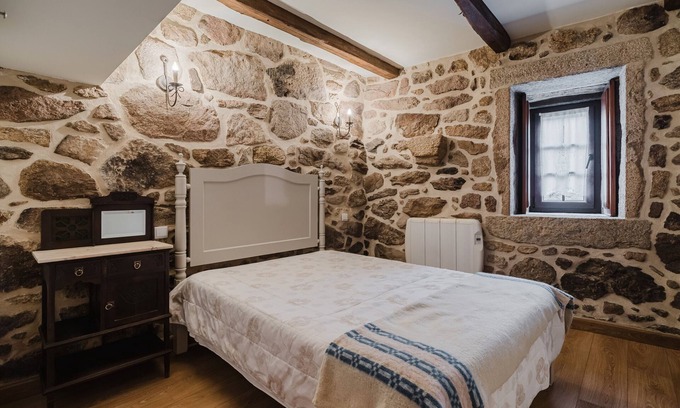 Montalegre Appartement | Chambre 'Duplo - 1' avec Terrasse partagée et Wi-Fi