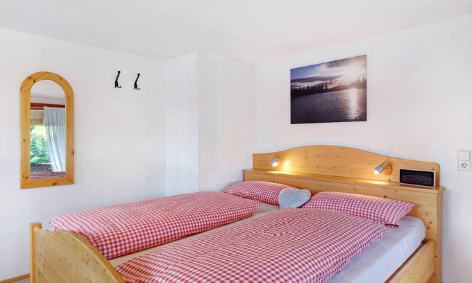 Todtnauberg Appartement | Chambre 'Ebnehof' avec vue sur les montagnes, jardin partagé et Wi-Fi