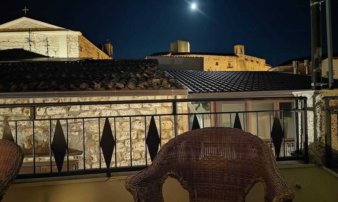 Giuliana Appartement | Room 'Federico 2°' with Mountain View, Wi-Fi and Air Conditioning